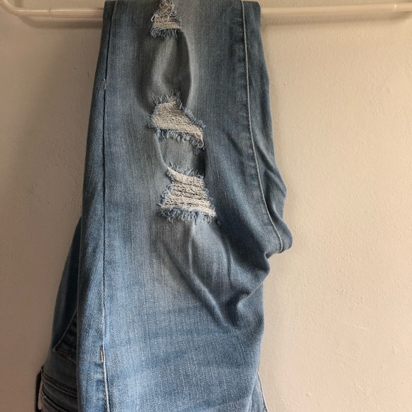 PACSUN RIPPED LIGHT WASHED JEANS - Picture 2 of 2